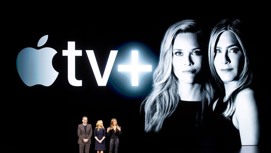 Steve Carell, Reese Witherspoon et Jennifer Aniston sont montés sur scène lors de la présentation du service de vidéo en streaming d'Apple, le lundi 25 mars au siège de la marque à Cupertino, en Californie.
