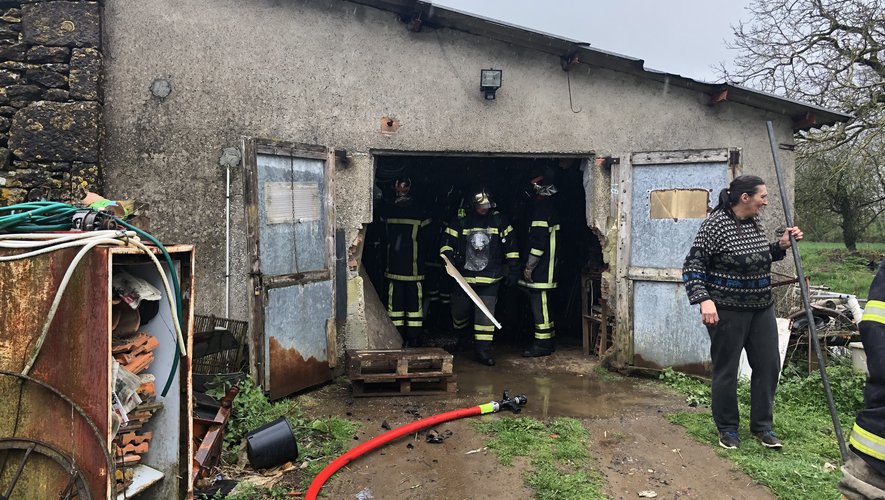 L'incendie a très vite été circonscrit par les pompiers de Villefranche-de-Rouergue.