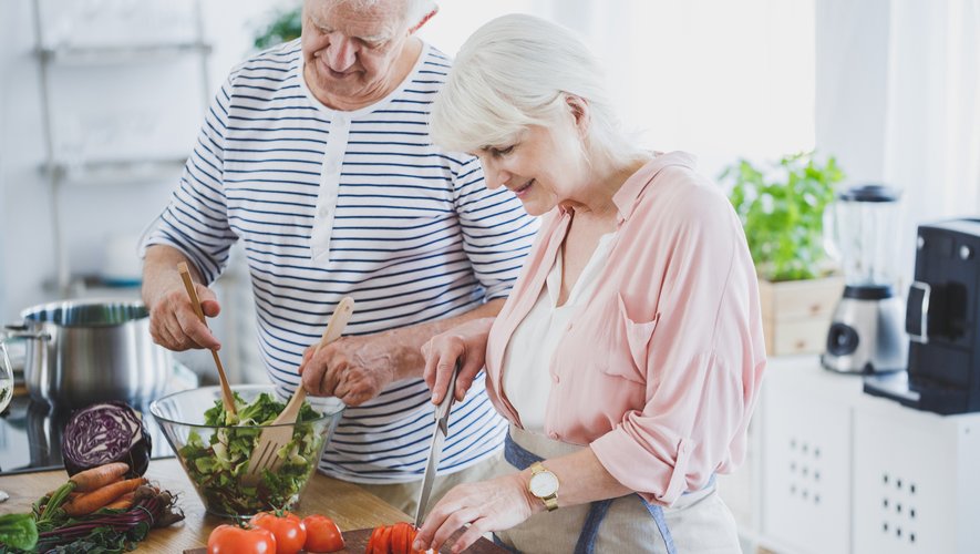 Le Salon des seniors propose la visite d'un appartement modèle adapté pour prévenir les accidents de la vie domestique, fréquents chez les plus de 65 ans.