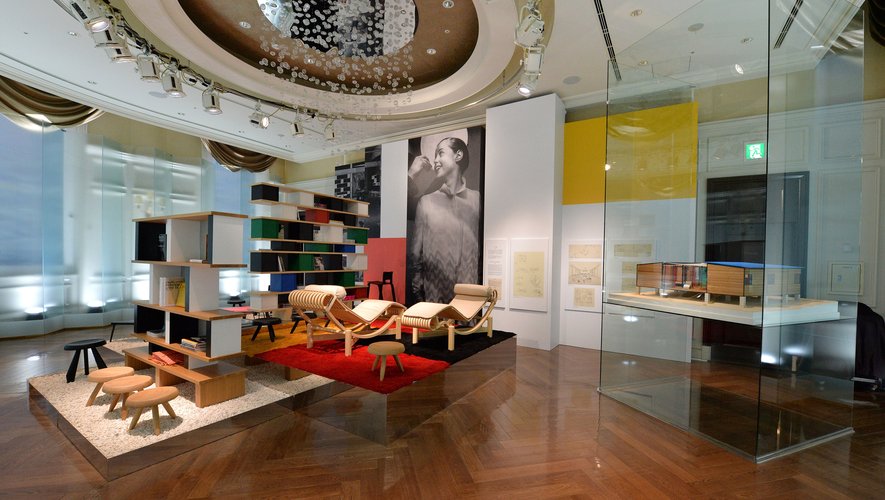 Un intérieur de la designer et architecte française Charlotte Perriand lors de l'exposition interactive Timeless Muses de Louis Vuitton à Tokyo