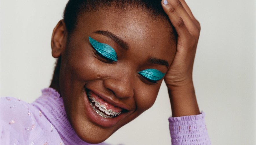 Zalando lance la campagne "Déchaîne ta Beauté" pour le lancement de son offre cosmétiques sur le marché français.