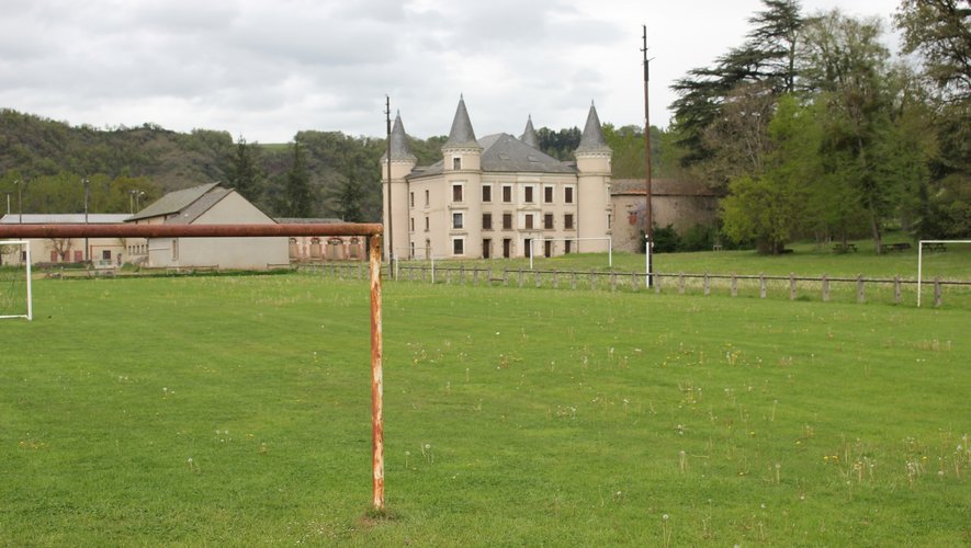 Le foyer sera construit sur les actuels terrains de sport   du château de Lagriffoulière.