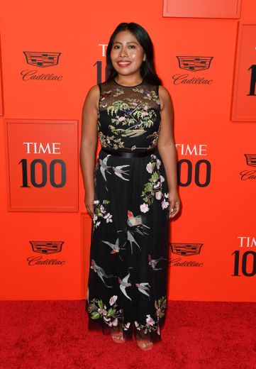 L'actrice Yalitza Aparicio pose sur le tapis rouge du Time 100 Gala au Lincoln Center de  New York, le 23 avril 2019