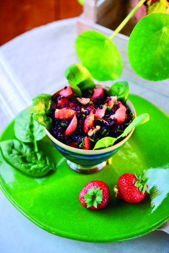 Salade de Riz sauvage aux fraises de France