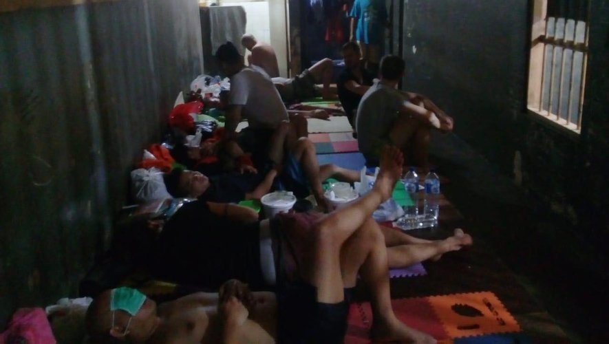 On peut apercevoir la promiscuité des détenus de Bali, selon les photos transmises par le détenu aveyronnais.