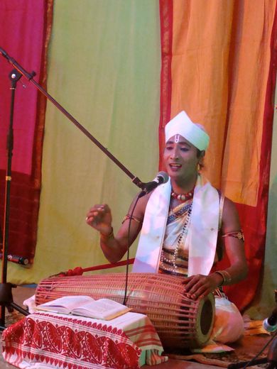 Niranjan Saikia, percussion khôl