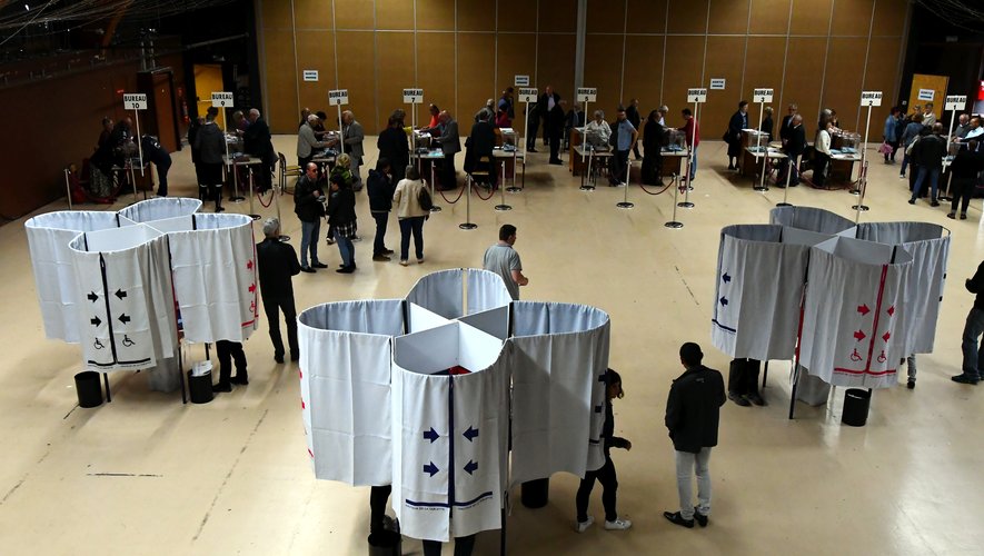 Le bureau de vote d'Onet-le-Château, ce dimanche matin.