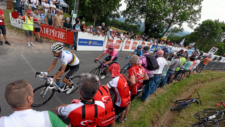 Alejandro Valverde, avec le maillot arc-en-ciel de champion du monde sur les épaules, a décroché la première victoire de l'épreuve cycliste occitane.