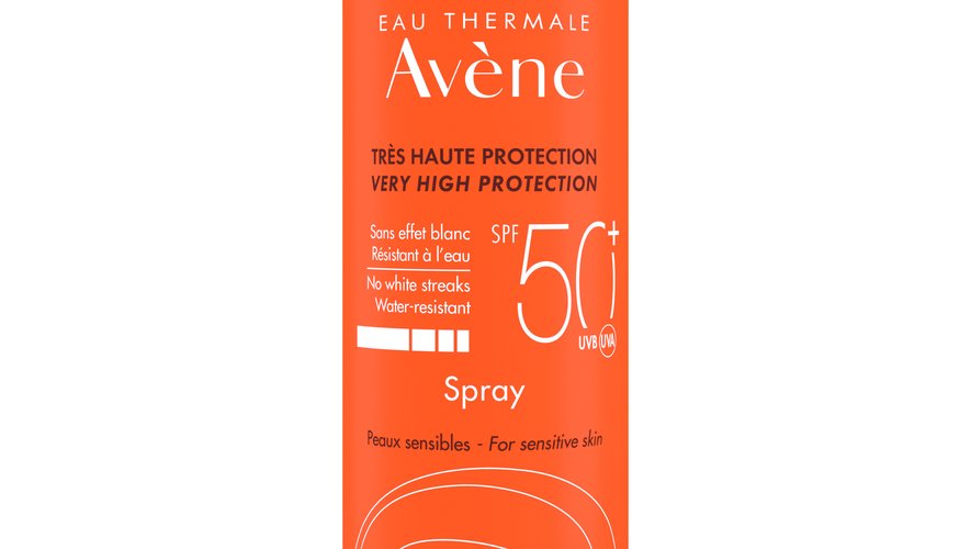 Le Spray SPF50+ Eau Thermale Avène - Prix : 20,90€ les 200 ml - Site : www.eau-thermale-avene.fr.