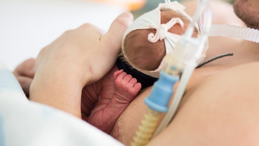 Prématurité : le congé de paternité allongé en cas d’hospitalisation de bébé