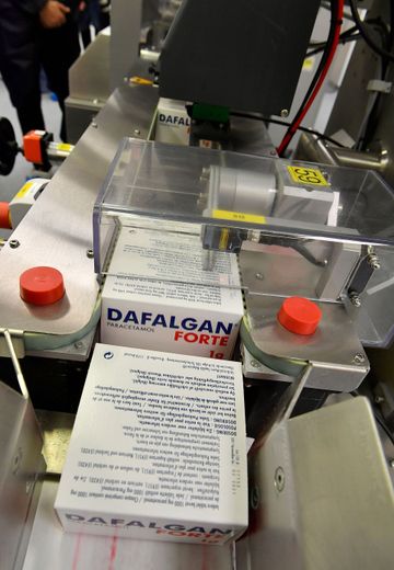 Les laboratoires concernés ont neuf mois pour modifier les boîtes de médicaments contenant du paracétamol afin d'y faire figurer les messages d'alertes demandés par l'ANSM.