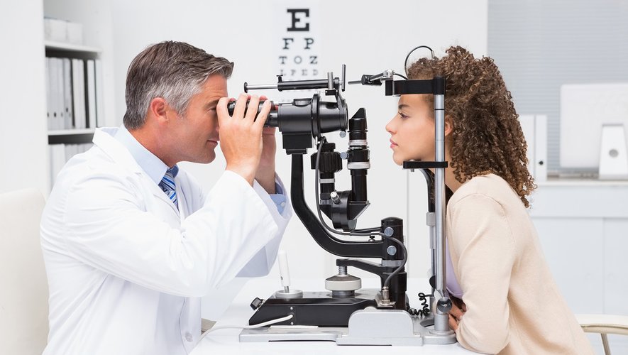 Un dépistage du glaucome sera proposé aux adultes sur 11 étapes de la Grande Boucle, dans le Bus de la vue et de l'audition.