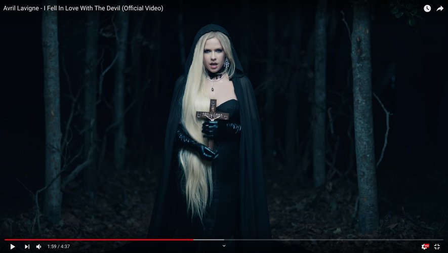 Avril Lavigne dans son dernier clip "I Fell In Love With The Devil".