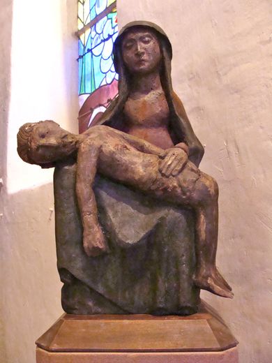 Vierge de piété en l’église de Mousset