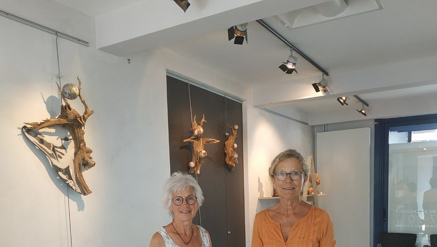 Michèle Lazier et Agnès Cotterlaz, deux des exposantes.