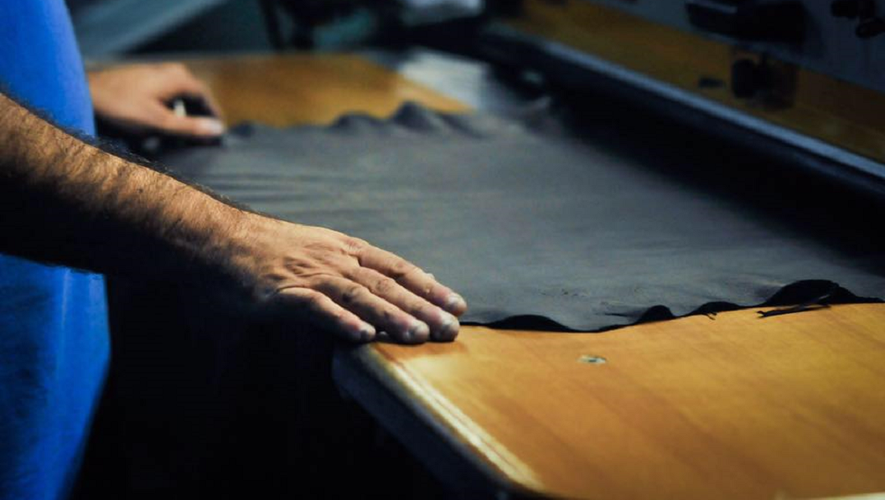 Millau, capitale de la ganterie française, accueille, depuis avril 2015, ce groupement de dix-huit entreprises qui rassemble l’ensemble des professionnels  des première et deuxième transformations du cuir et réalise un chiffre d’affaires global de 39 M€ pour 383 salariés sur tout le département.	 