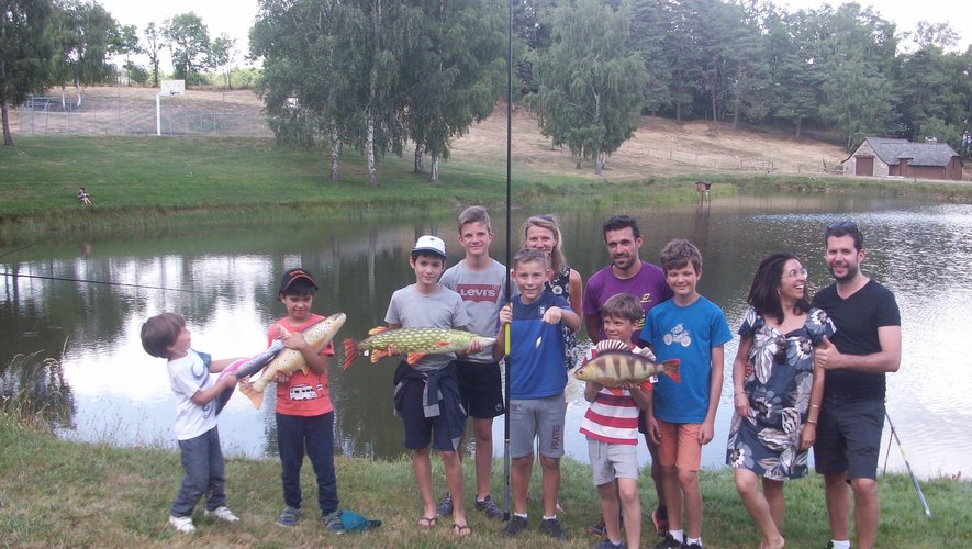 Les jeunes se sont initiées à la pêche