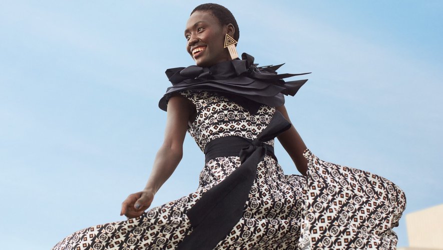 Une silhouette de la collection H&M x Mantsho