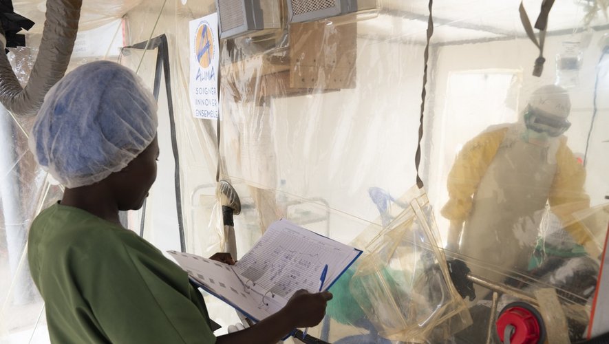 Ebola : deux traitements améliorent les chances de survie