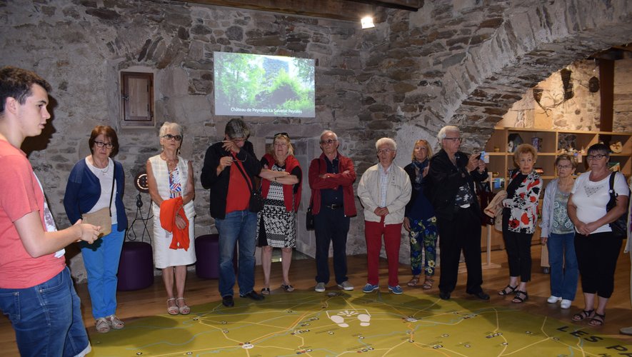 Les Villlefranchois de Parisont visité la Maisondu Gouverneur à Najac.