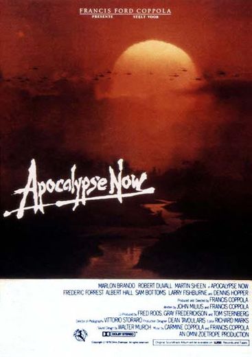 Francis Ford Coppola avait sorti en 2001 une nouvelle version rallongée de 49 minutes, "Apocalypse Now Redux", avec des scènes supplémentaires.