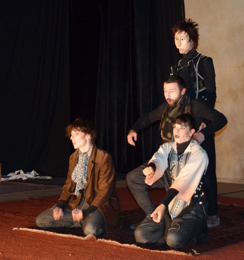 Les acteurs de la troupe Théâtre Itinérant La Passerelle »sont très talentueux.