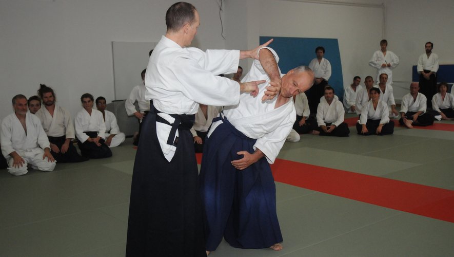 L’Aïkido compte parmi les secrets des arts d’attaque et de défense qui permettent d’esquiver la frappe et déséquilibrer son adversaire. (photo d’archive)