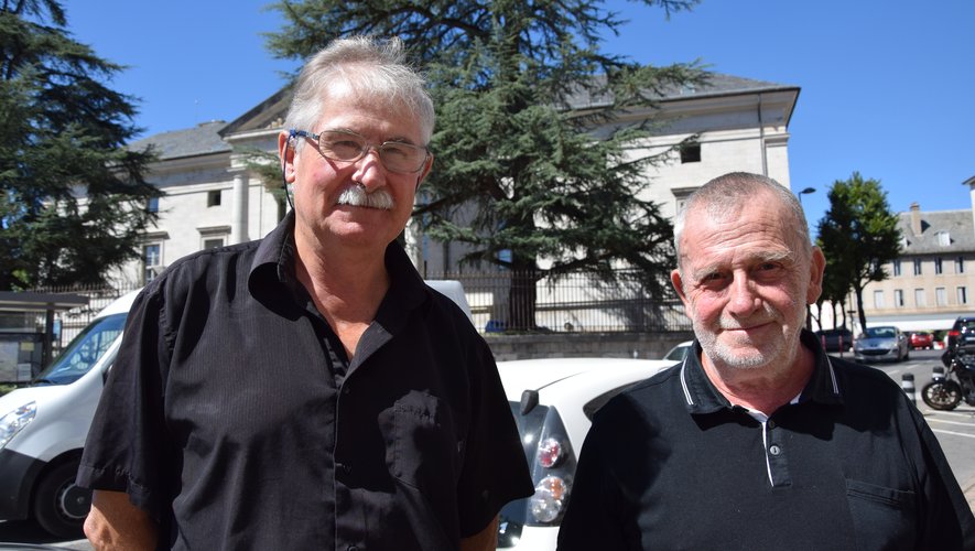 Gilbert Regourd et Jean-Claude Vidal, respectivement président et trésorier  du Carto club aveyronnais.