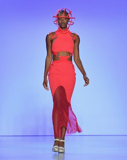 Chromat s'adresse à toutes les femmes avec une collection haute en couleur qui semble avoir été faite pour encourager chacune à s'affirmer. New York, le 7 septembre 2019.