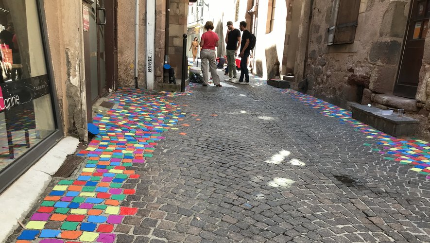 Une manifestation haute en couleur pour les rues du coeur historique de Rodez.
