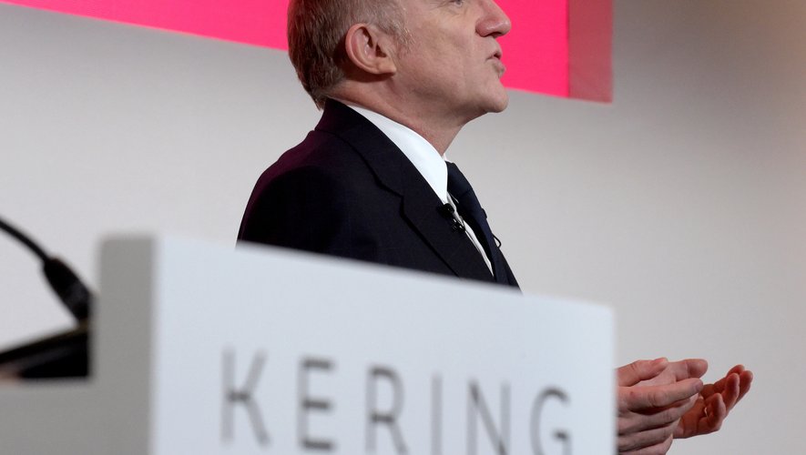 "Kering s'engage à devenir totalement neutre en carbone à l'échelle du groupe sur l'ensemble de nos activités et de nos chaînes d'approvisionnement", a déclaré le PDG François-Henri Pinault, cité dans un communiqué.