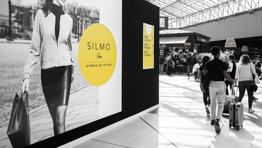 Le salon international de l'optique Silmo s'ouvre vendredi à Paris à un moment où le marché est en pleine transformation