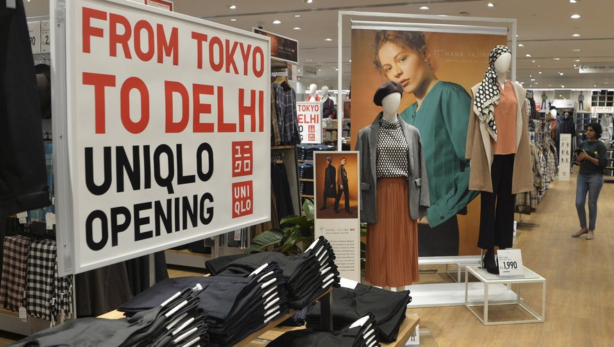 Uniqlo a ouvert vendredi sa première boutique en Inde, l'une des plus grandes au monde du géant japonais du prêt-à-porter