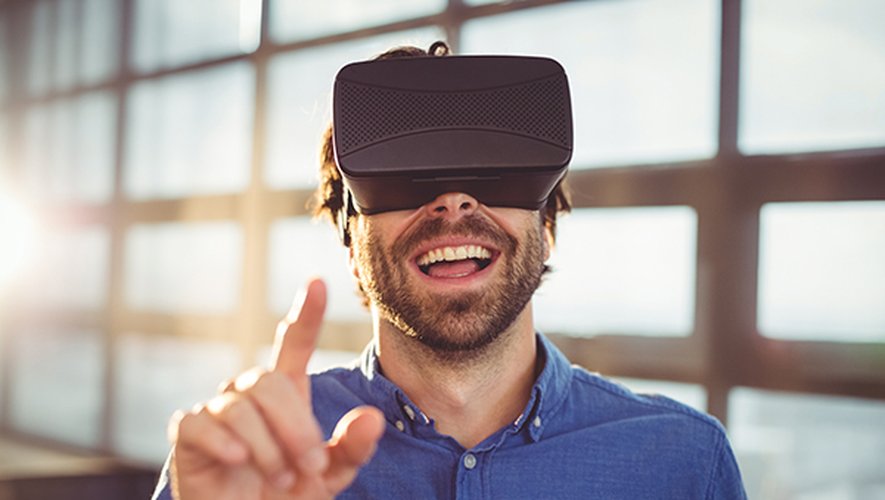Est-ce qu'un tapis connecté pourrait permettre aux personnes coiffées d'un casque de réalité virtuelle de cogner des objets ou de trop s'éloigner?