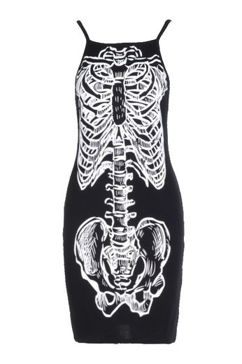 Les robes ornées d'un squelette de la collection spéciale Halloween de Boohoo.