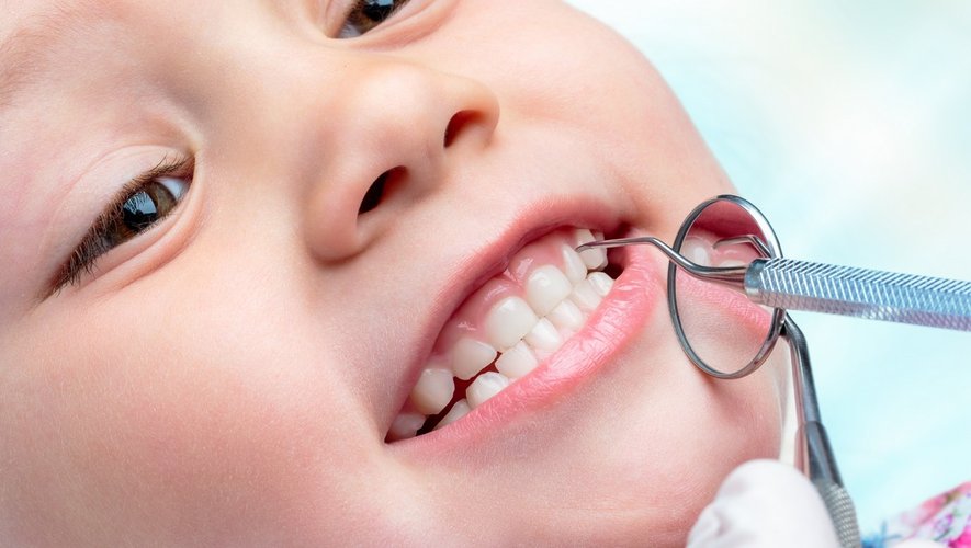 Enfants : 3 conseils pour des dents saines et harmonieuses