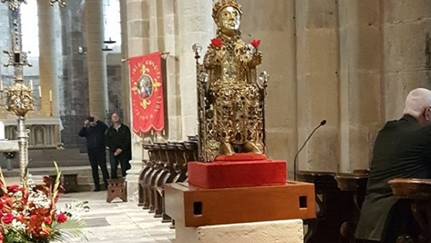 La statue reliquaire de la Majesté de sainte Foy dans le chœur de l’abbatiale.