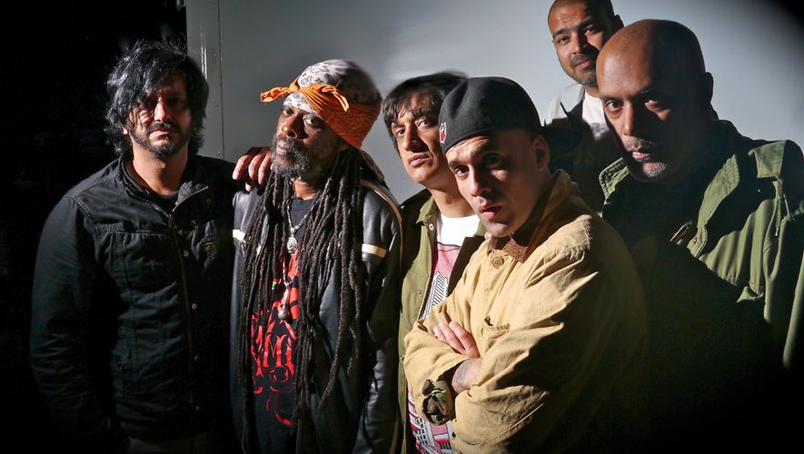 Le groupe Asian Dub Foundation, l'une des têtes d'affiche du festival Roots'Ergue de Sauveterre.