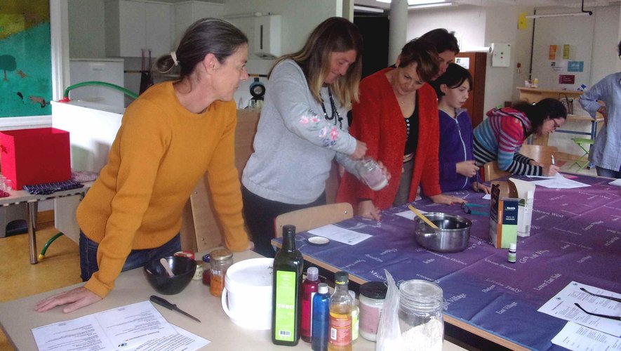 Comment Fabriquer Soi Meme Ses Produits Menagers Et D Entretien Centrepresseaveyron Fr