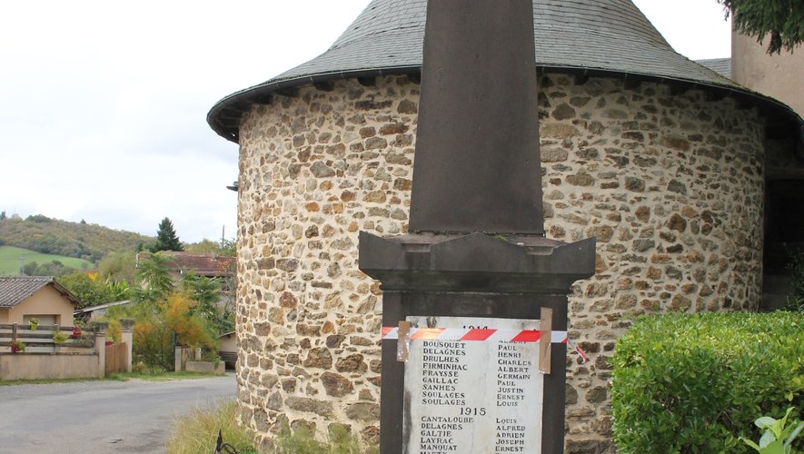 Le monument aux morts de Saint-Roch.