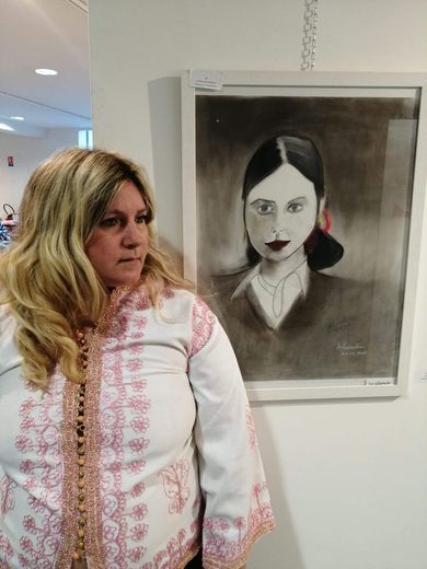 Alexandra Pocholle expose  ses peintures et dessins à la salle des Orchidées