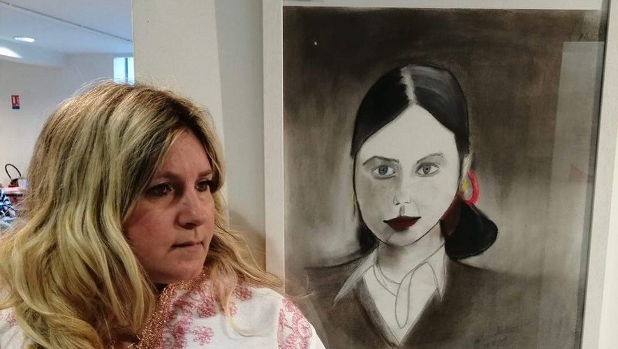Alexandra Pocholle expose  ses peintures et dessins à la salle des Orchidées