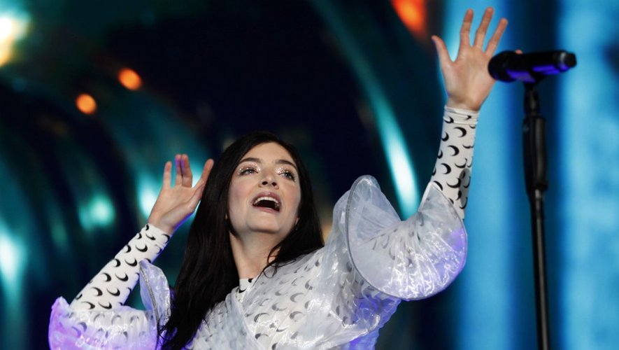 Lorde sur la scène du Corona Capital Music Festival de Mexico, le 17 novembre 2018