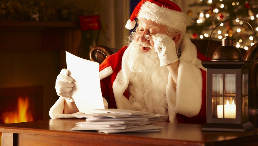 Le Pere Noel De La Poste Attend Ses Lettres Centrepresseaveyron Fr