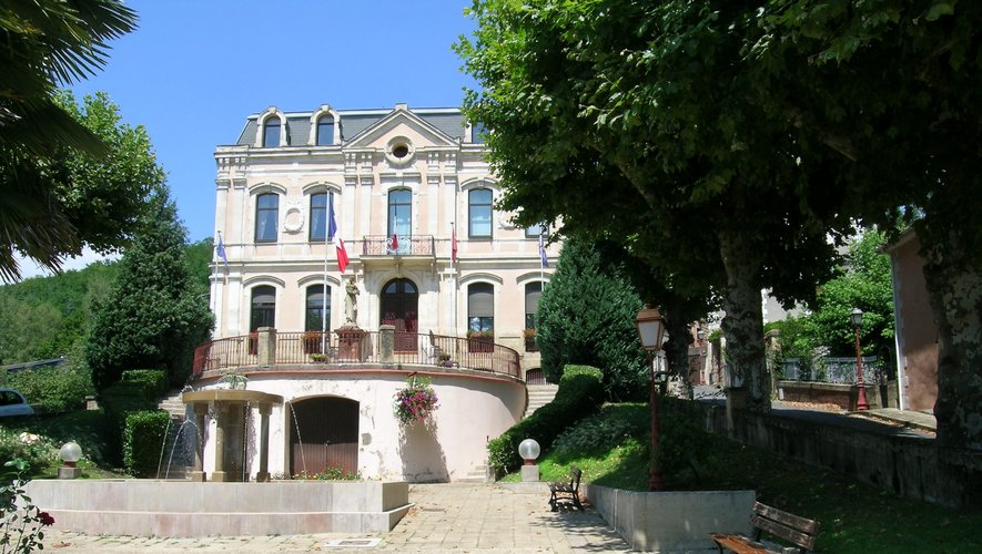 La mairie où est domicilié le CCAS.