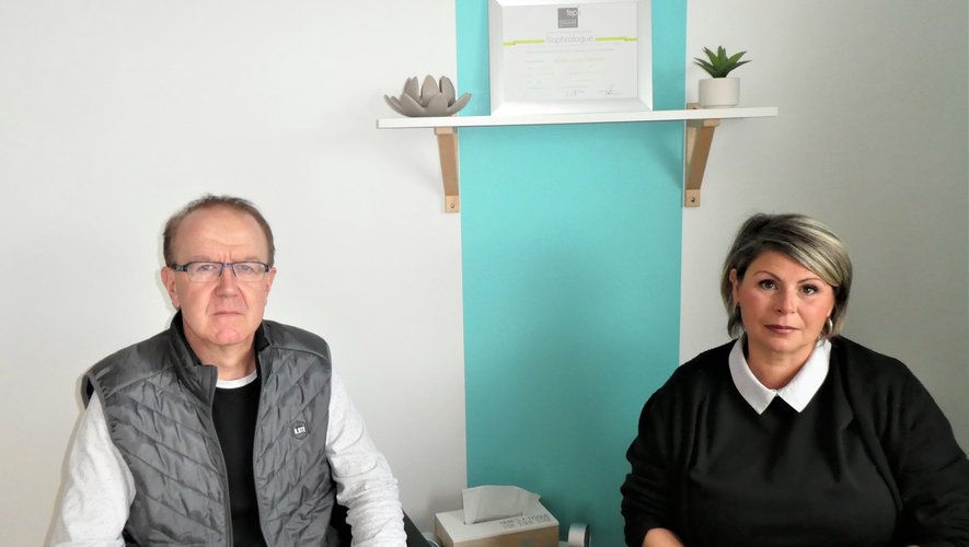 Céline Cheval-Therville et Didier Camaly dans leur cabinet au Bouldou.