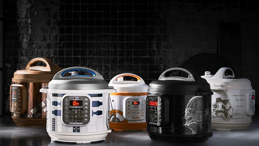 Williams Sonoma s'associe à Instant Pot pour lancer une collection d'autocuiseurs inspirés par Star Wars.