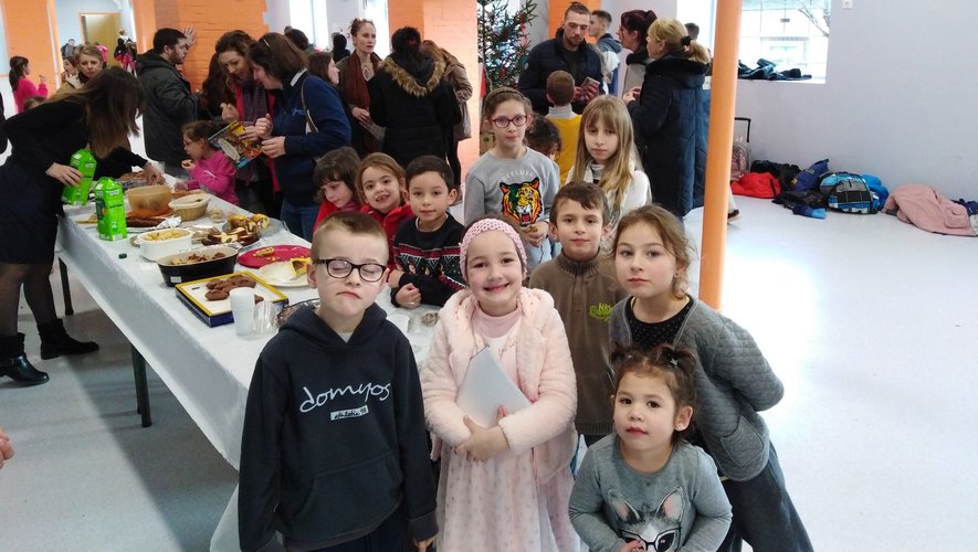 L’esprit de Noël  a réuni la communauté scolaire de l’école Emile-Zola