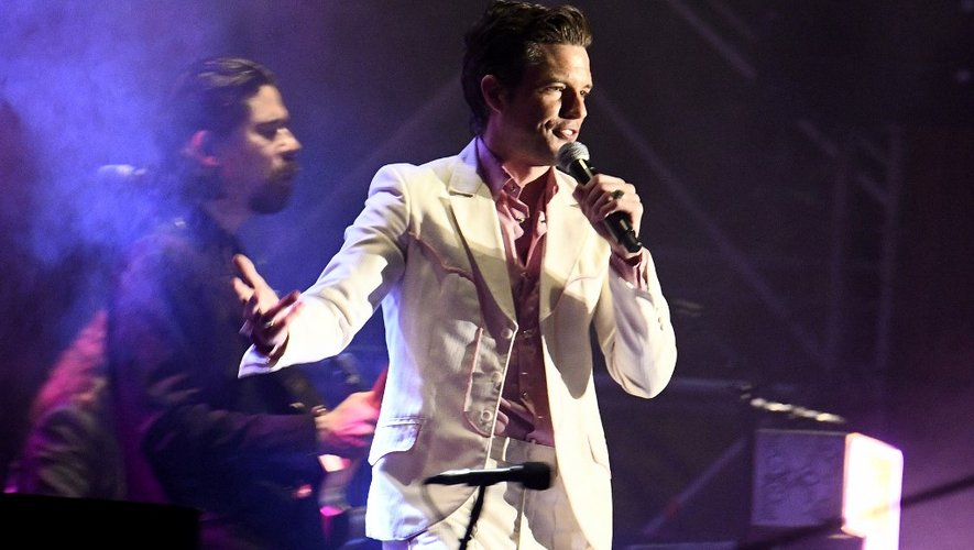 Le chanteur américain Brandon Flowers de The Killers sur le scène du festival de Benicassim (FIB) en Espagne, le 20 juillet 2018.