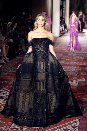 La robe de bal effet patchwork de Zuhair Murad. Haute couture automne-hiver 2019-2020, Paris, le 3 juillet 2019.